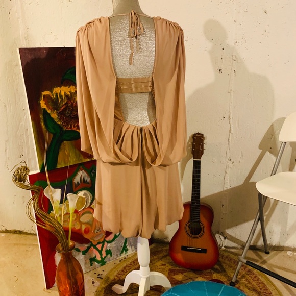 Beautiful pale peach H&M pink label dress. - Picture 2 of 8